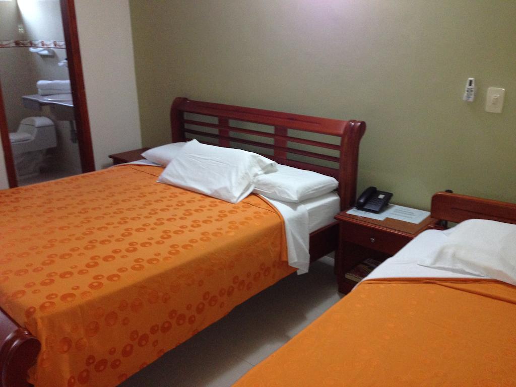 Hotel San Francisco De Asis Санта Марта Екстериор снимка