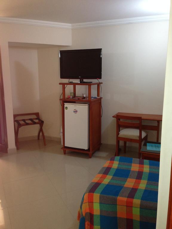 Hotel San Francisco De Asis Санта Марта Екстериор снимка