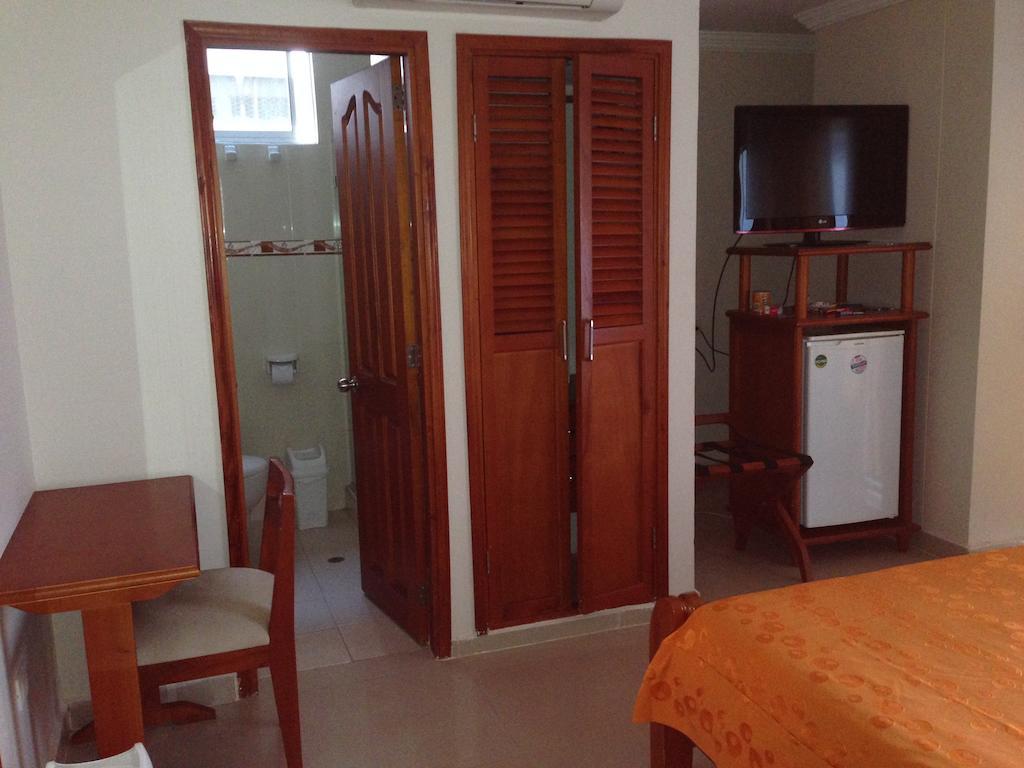 Hotel San Francisco De Asis Санта Марта Стая снимка