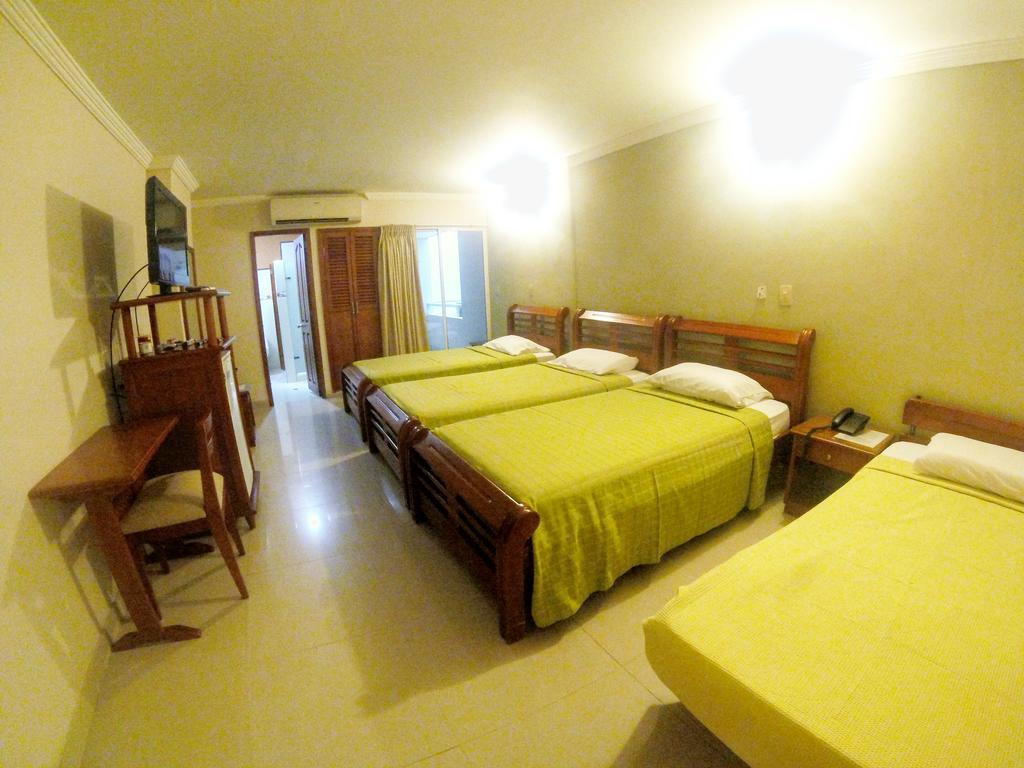 Hotel San Francisco De Asis Санта Марта Екстериор снимка