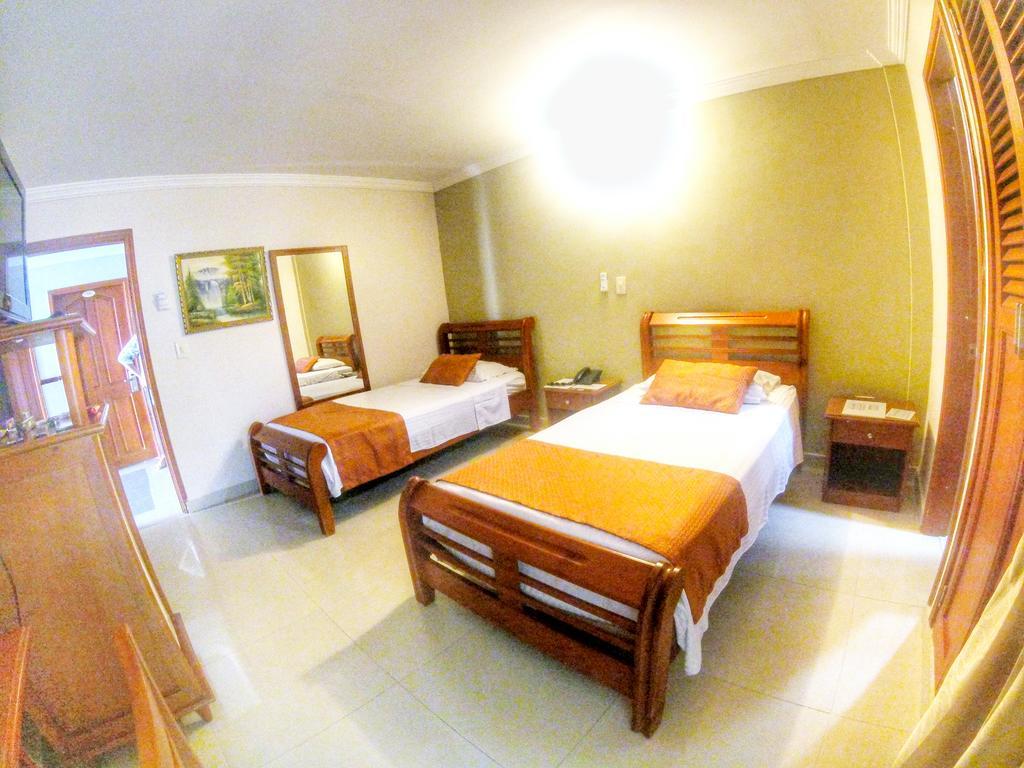 Hotel San Francisco De Asis Санта Марта Екстериор снимка